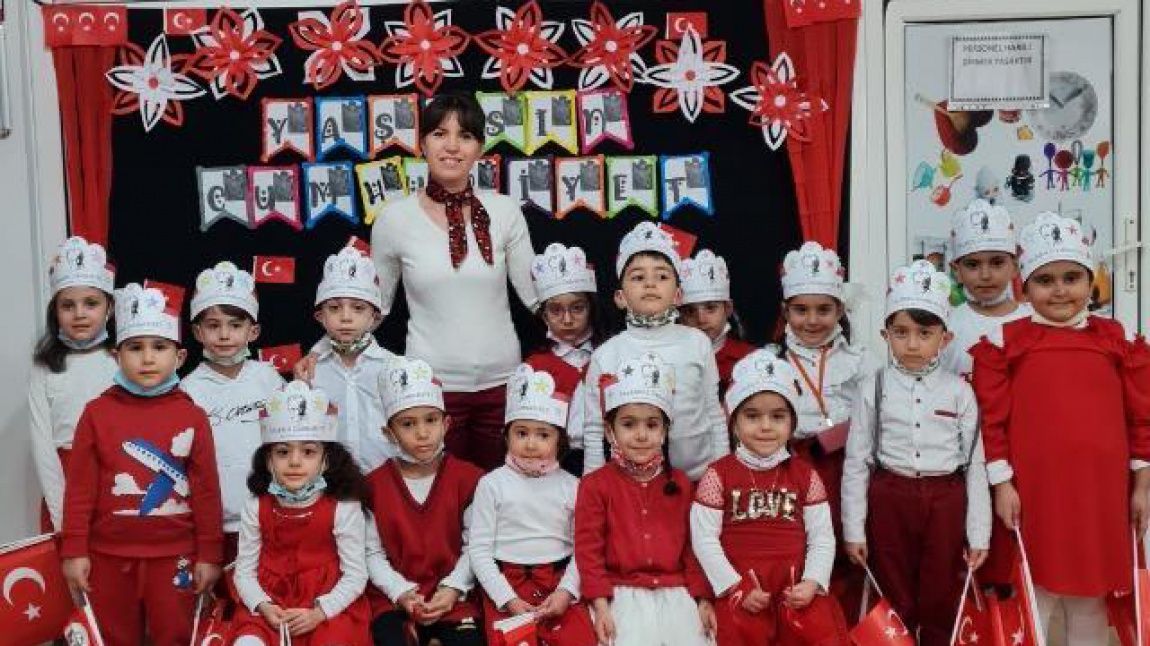 Gülen Yüzler Sınıfı Öğlen Grubu 29 Ekim Etkinliklerini Kutladı.